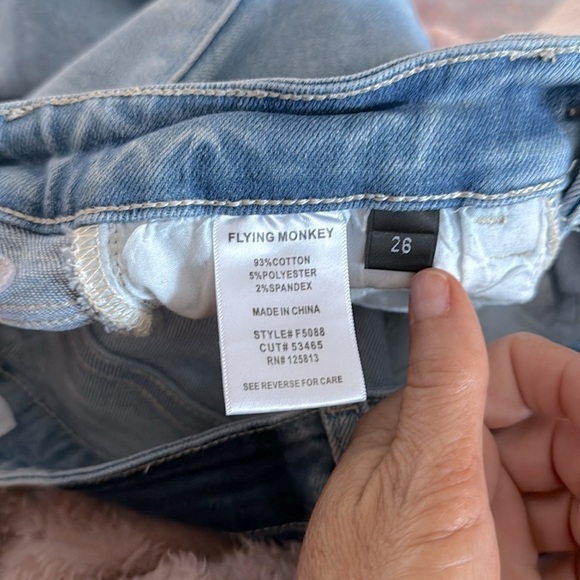 Flying Monkey Like New High Rise Raw Hem Kick Flare Jeans Size 26 - Picture 6 of 8